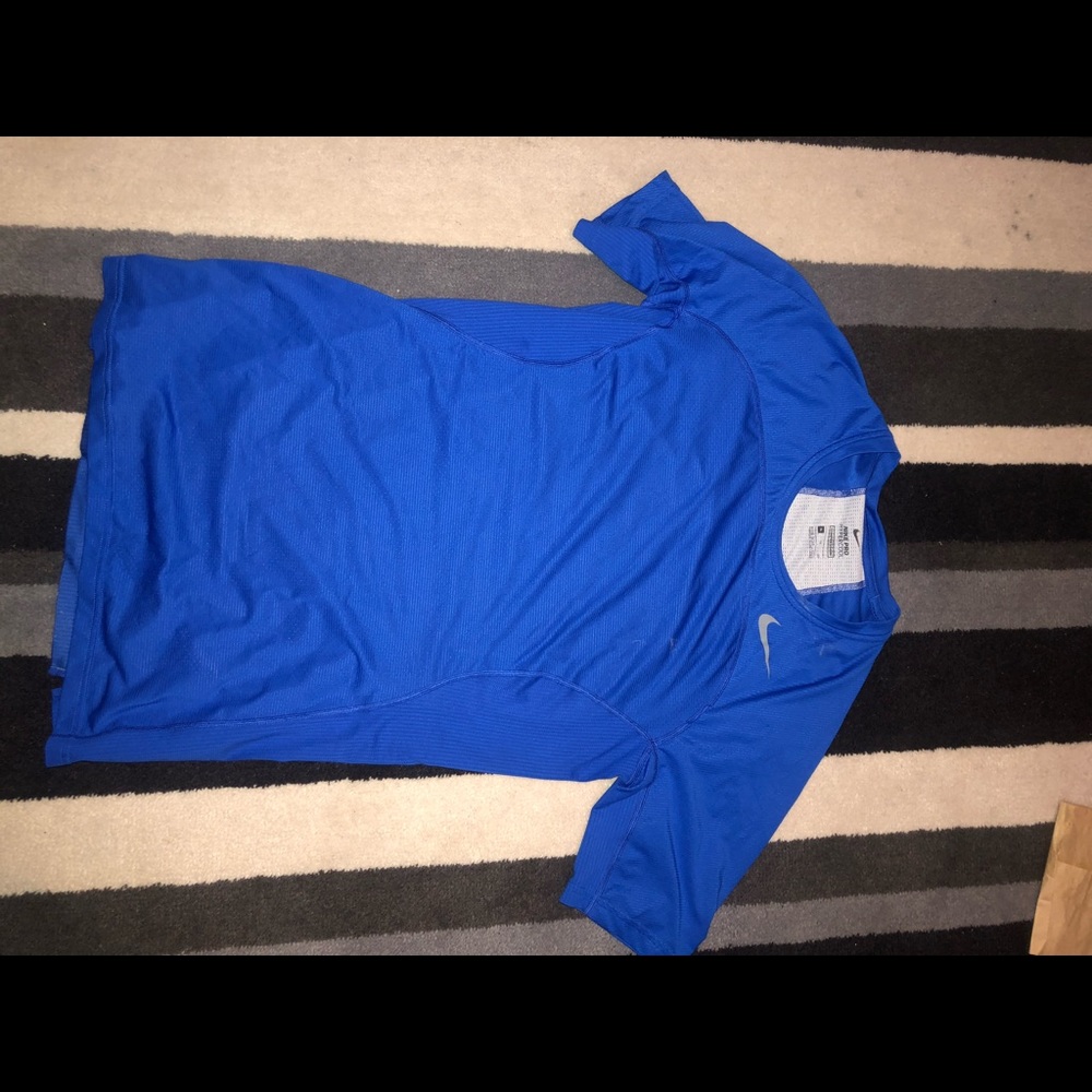 Nike Royal Short Sleeve workout top